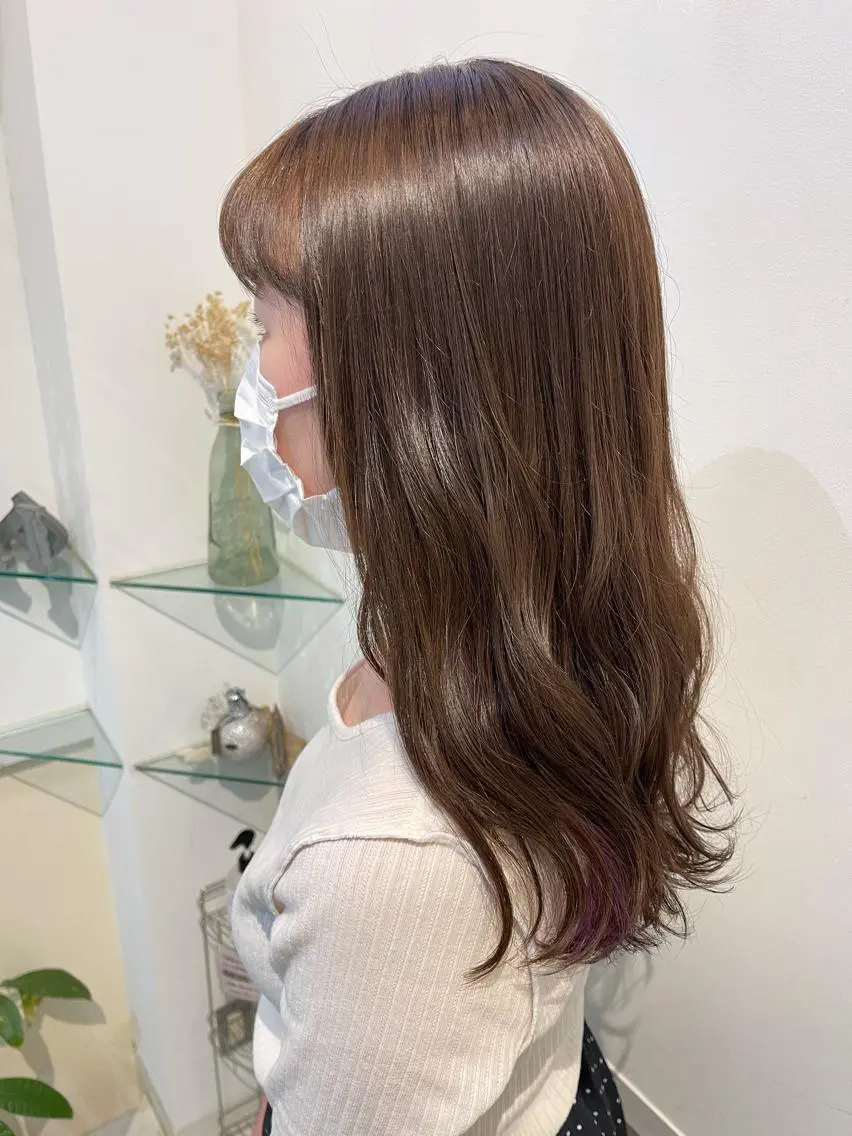 セミロング カラー カット ヘアカラー トリートメント イシイ シオリのヘアスタイル