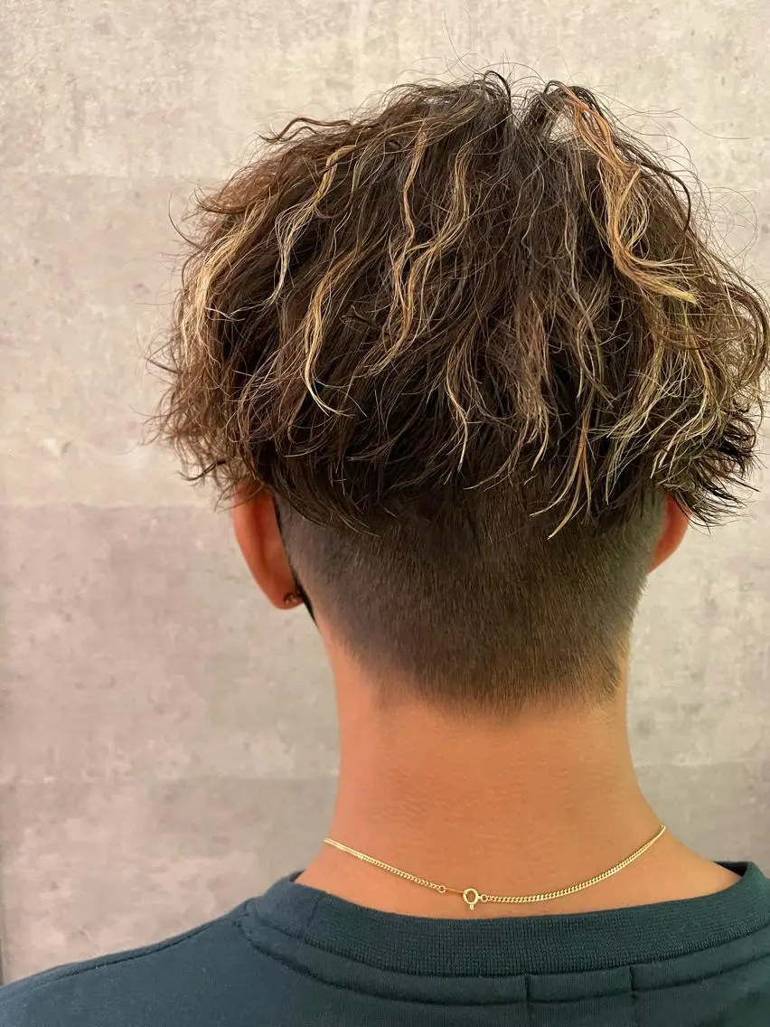 パーマ メンズ 山口 夏季のヘアスタイル