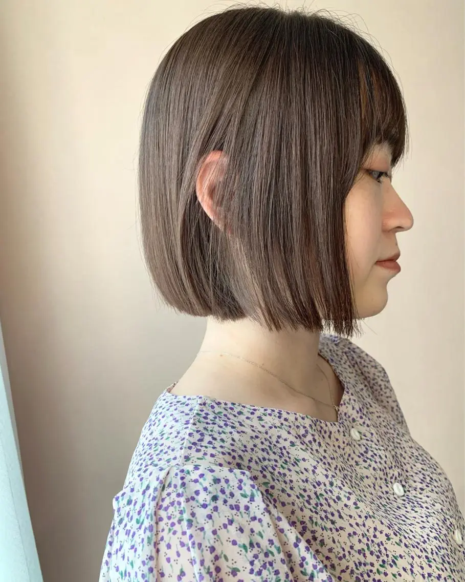 ショート カラー アッシュ ブリーチ 透明感カラー ラベンダーカラー ラベンダーアッシュ hubhair レイヤー/透明感のヘアスタイル