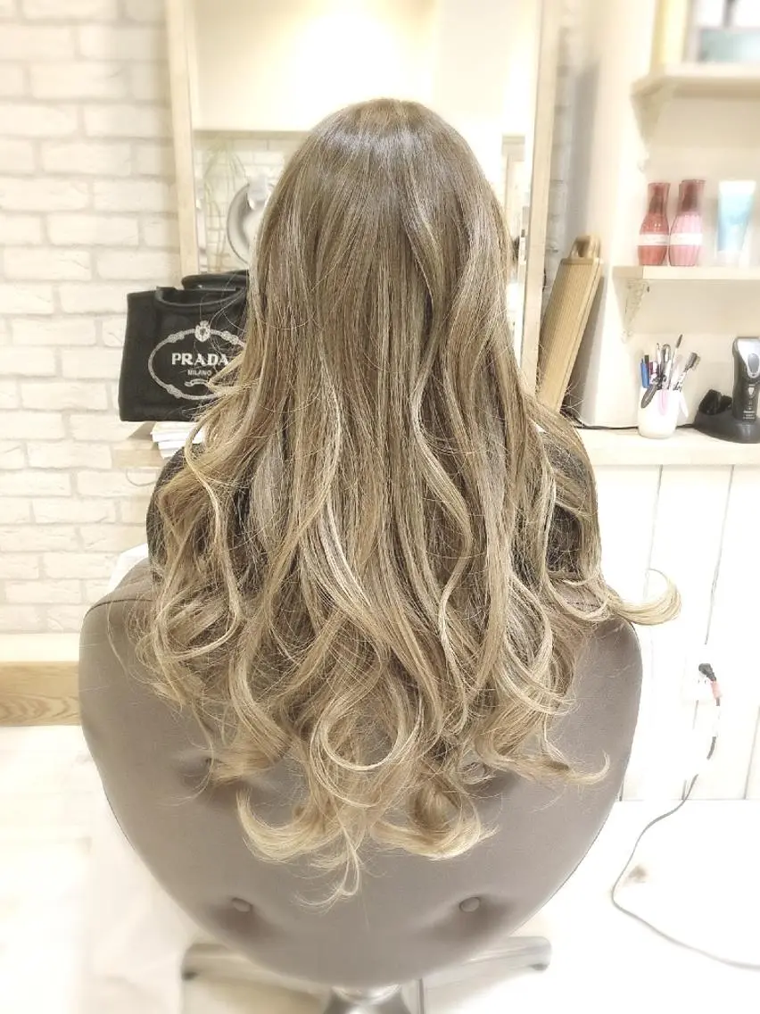 ロング カラー パーマ カット ヘアカラー トリートメント ヘッドスパ 川崎 敏智のヘアスタイル