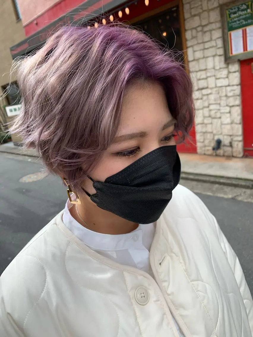 ショート カラー ブリーチ 薄田 珠美のヘアスタイル