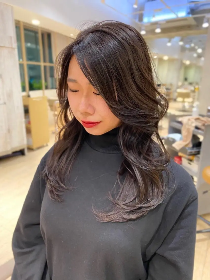 セミロング カラー くびれヘア 顔周り/くびれヘア 韓国ヘア💕風間るなのヘアスタイル