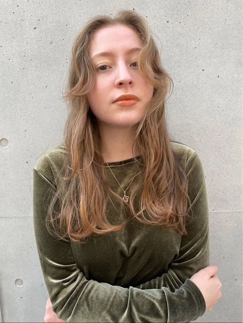 ロング カラー 渋谷 留菜のヘアスタイル