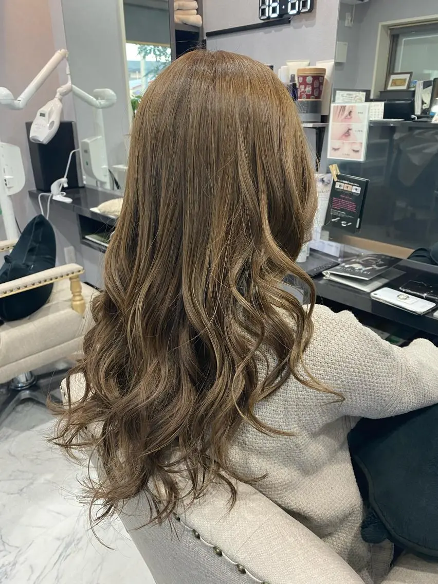 ロング カラー ヘアアレンジ カット ヘアカラー トリートメント FAVORE 【ファヴォーレ】のヘアスタイル