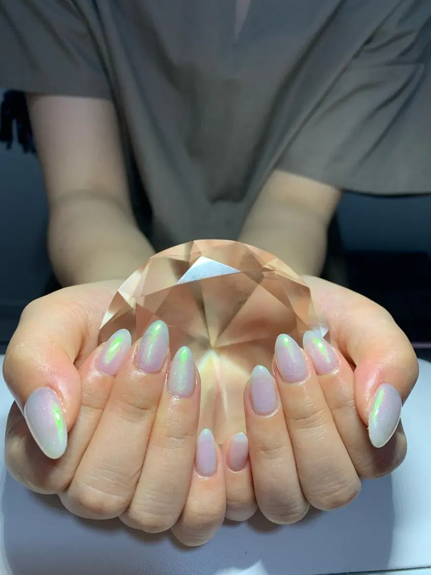 ネイル オーロラネイル ミラーネイル LIAN- nailのネイルデザイン