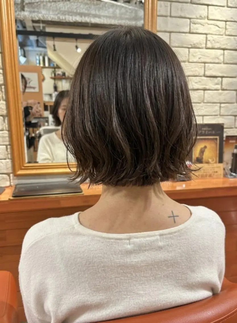 ショート アッシュ アッシュブラウン ボブ カット ヘアカラー トリートメント ヘッドスパ flencia 丸 和博|カットのヘアスタイル
