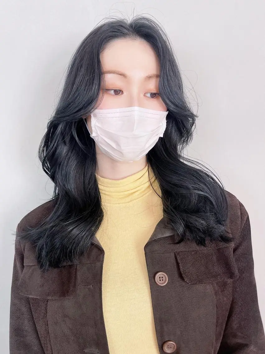 カラー パーマ ヘアアレンジ 黒髪 ブルーカラー ブルーブラック ITbyALBUM 中野店のヘアスタイル