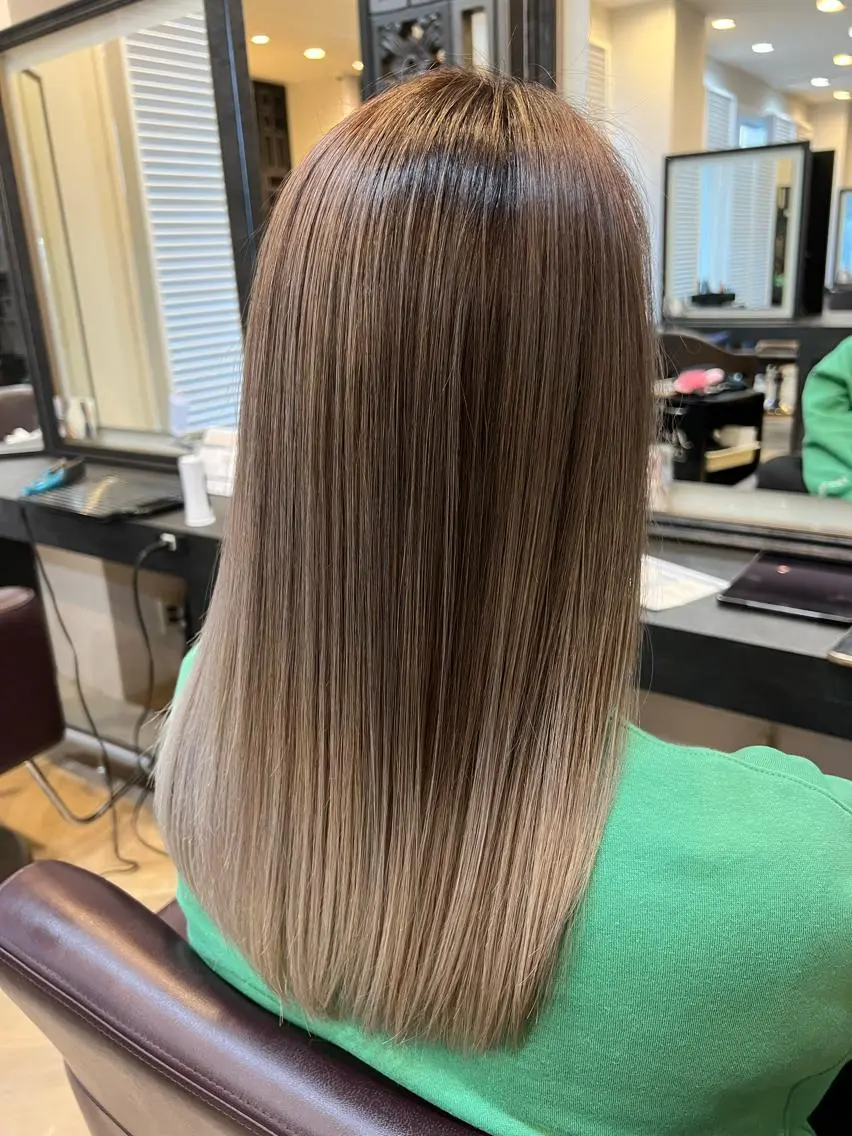 ロング レイヤーカット 【fiti】 小野寺 航大のヘアスタイル