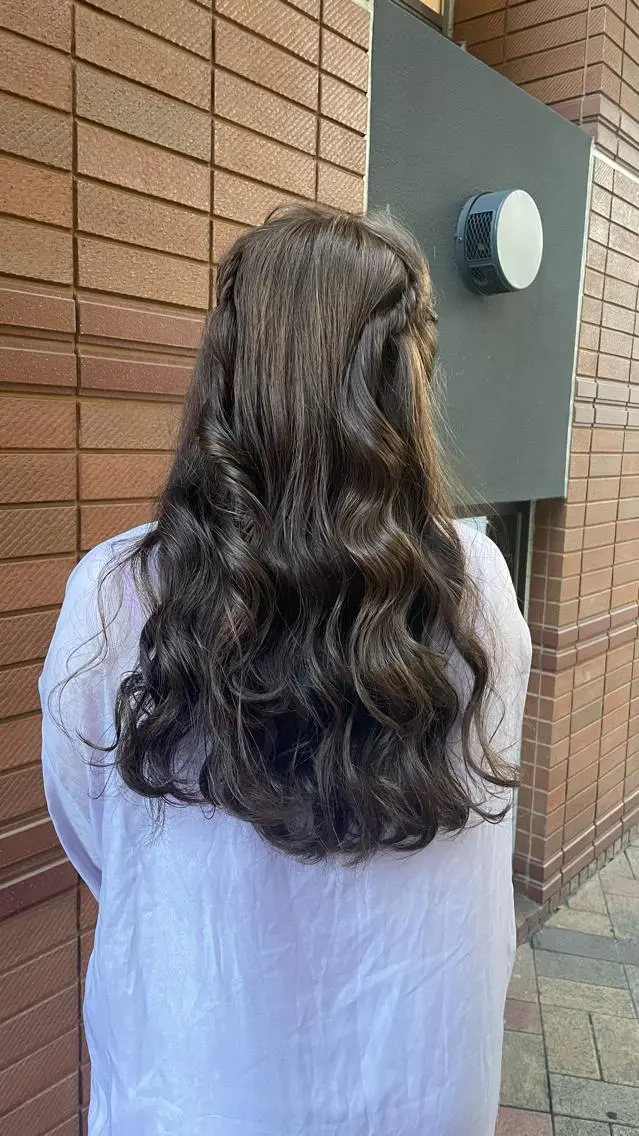 ロング 💍モテる艶髪 透明感カラー💖のヘアスタイル