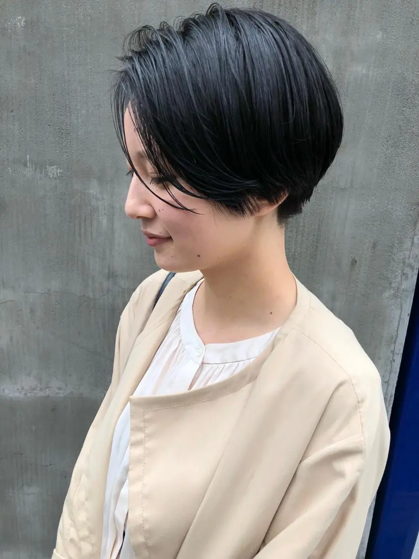 ショート カラー ハンサムショート アッシュ ショートヘア カット ヘアカラー 千葉 郁也のヘアスタイル