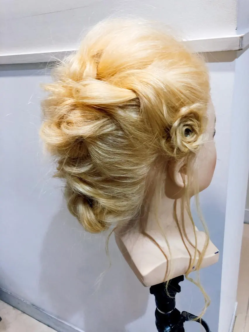 ロング 似合う髪型が 分からない方へのヘアスタイル