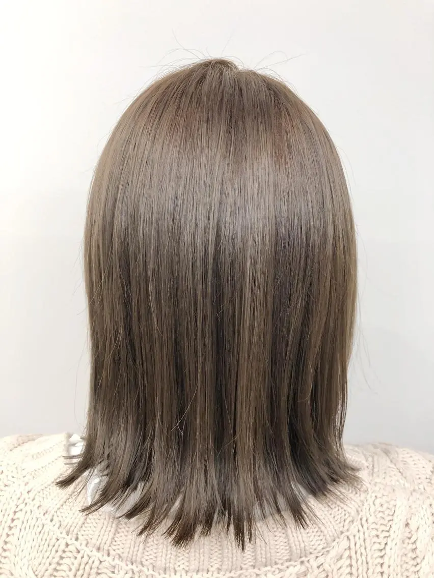 ミディアム カラー アッシュ ベージュカラー 外ハネヘア 代表 YUKI ☆のヘアスタイル