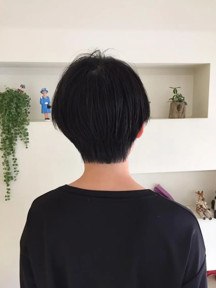 ショート ITO YUKIのヘアスタイル