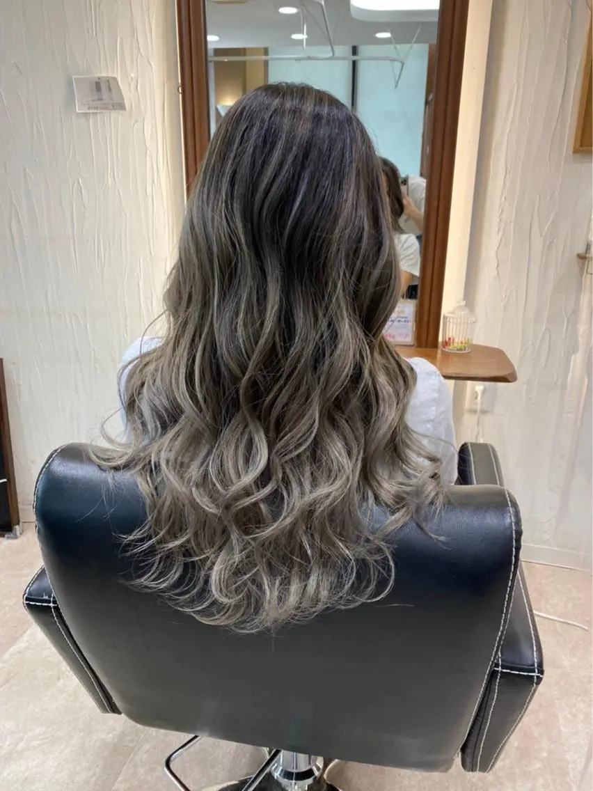 ロング カラー カルフール草加本店 江波戸裕介のヘアスタイル