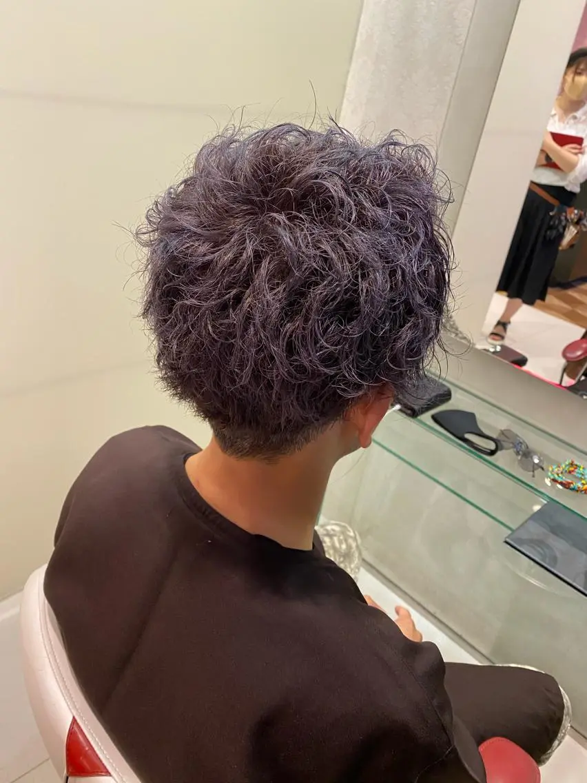 カラー メンズ 【育休中】EARTH 荒井店HARUNAのヘアスタイル