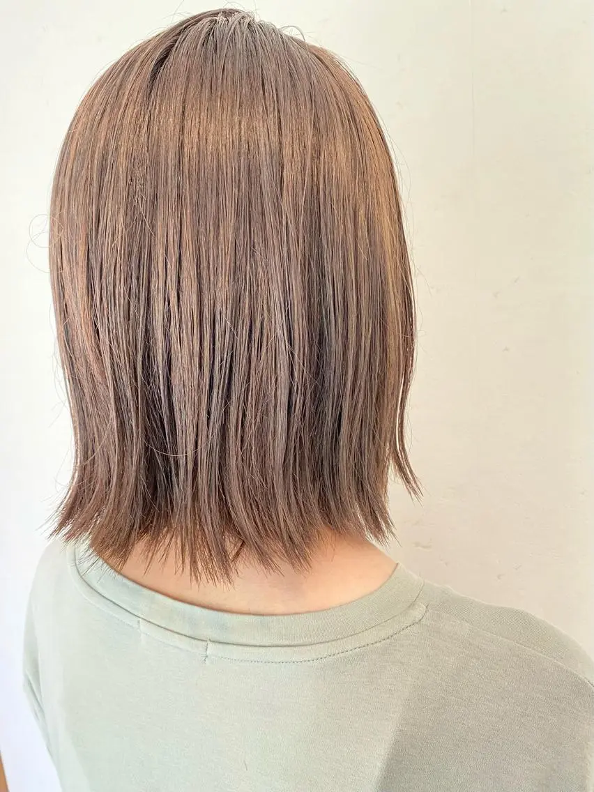 ミディアム カラー 伊藤 さやかのヘアスタイル