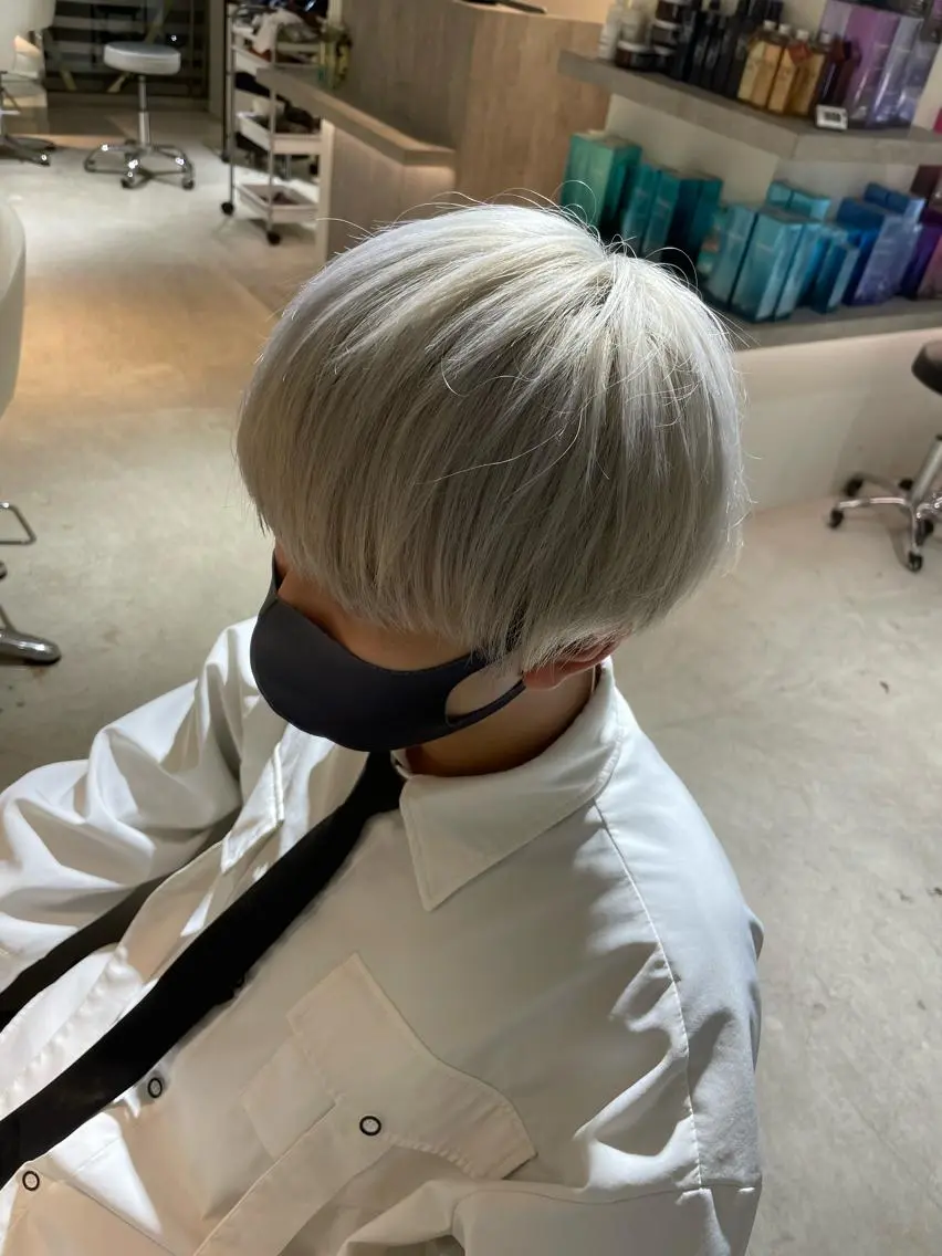 ショート カラー 🫧髪質改善 縮毛矯正特化🫧中西のヘアスタイル