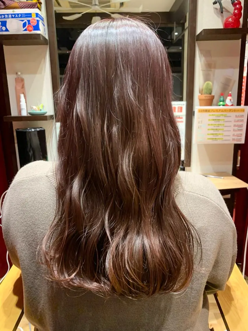 ロング カラー カット ヘアカラー トリートメント 【くせ毛さんのお悩み 解決🍀】栗橋のヘアスタイル