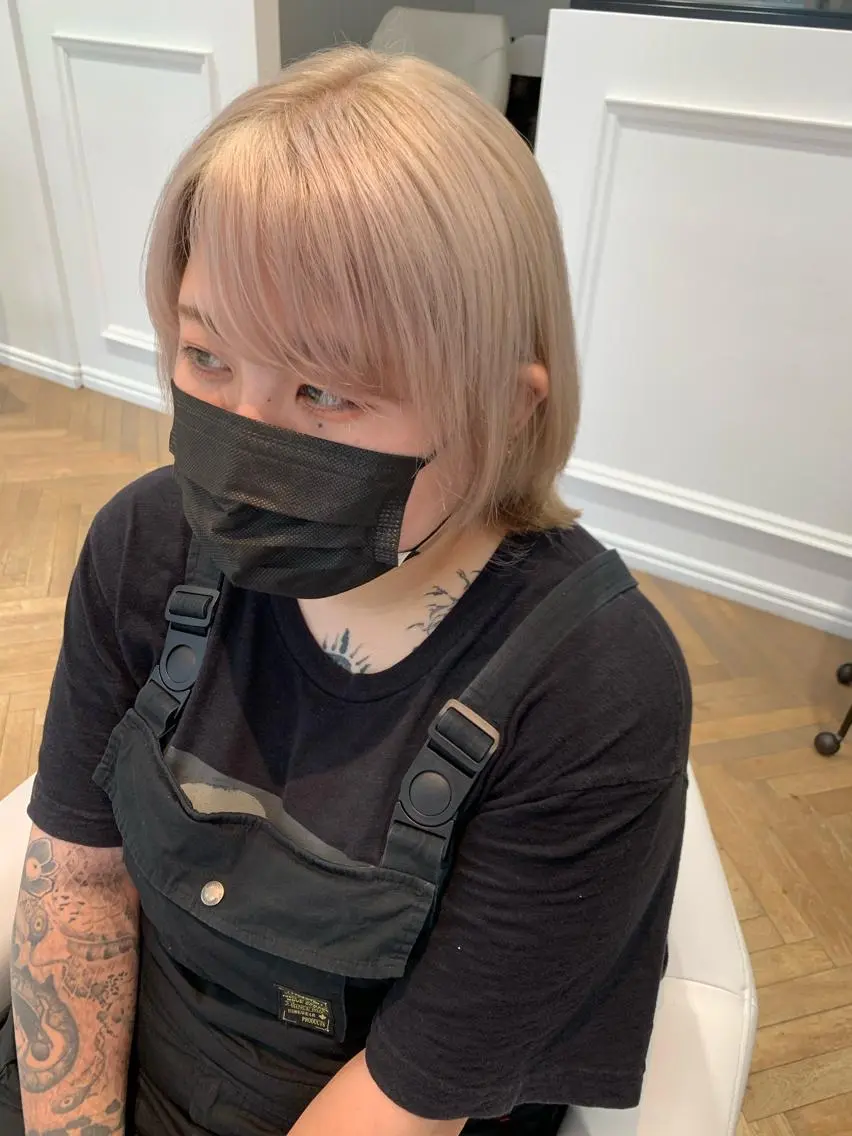 ミディアム カラー ベージュカラー ブリーチ ミルクティーベージュ ヘアカラー ✨メンズ✨ブリーチ✨ MASAのヘアスタイル