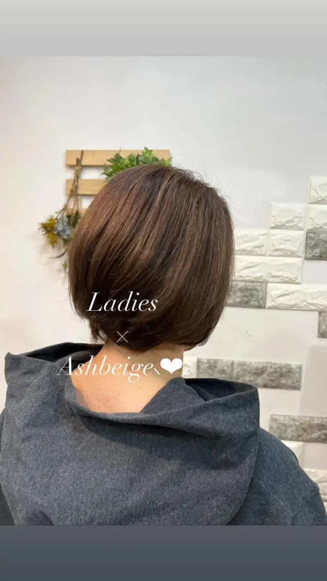 ショート カラー ハイライトカラー ハイライト 大人デザイン 🍃MORIKA🍃のヘアスタイル