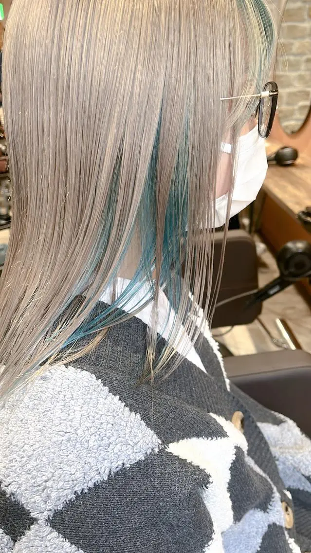 セミロング 🌈モテ色 村上のぶきのヘアスタイル