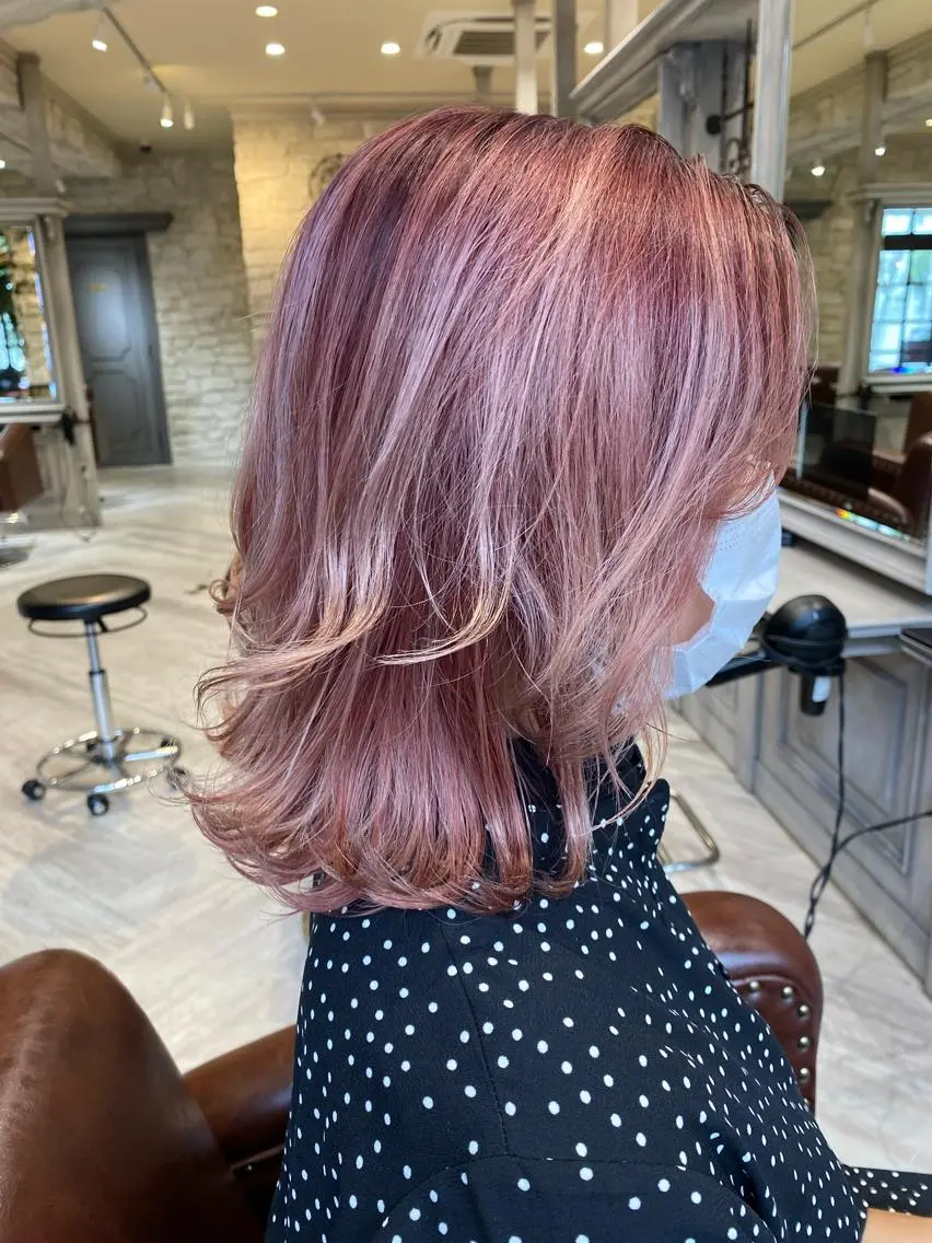 カラー ハイライトカラー ハイトーンカラー ピンクカラー ブリーチカラー⸜♡⸝ クルミ🐍のヘアスタイル