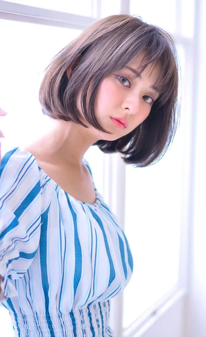 ショート カラー ショートボブ ハンサムショート アディクシーカラー ブリーチ 透明感カラー 中田 敏明のヘアスタイル
