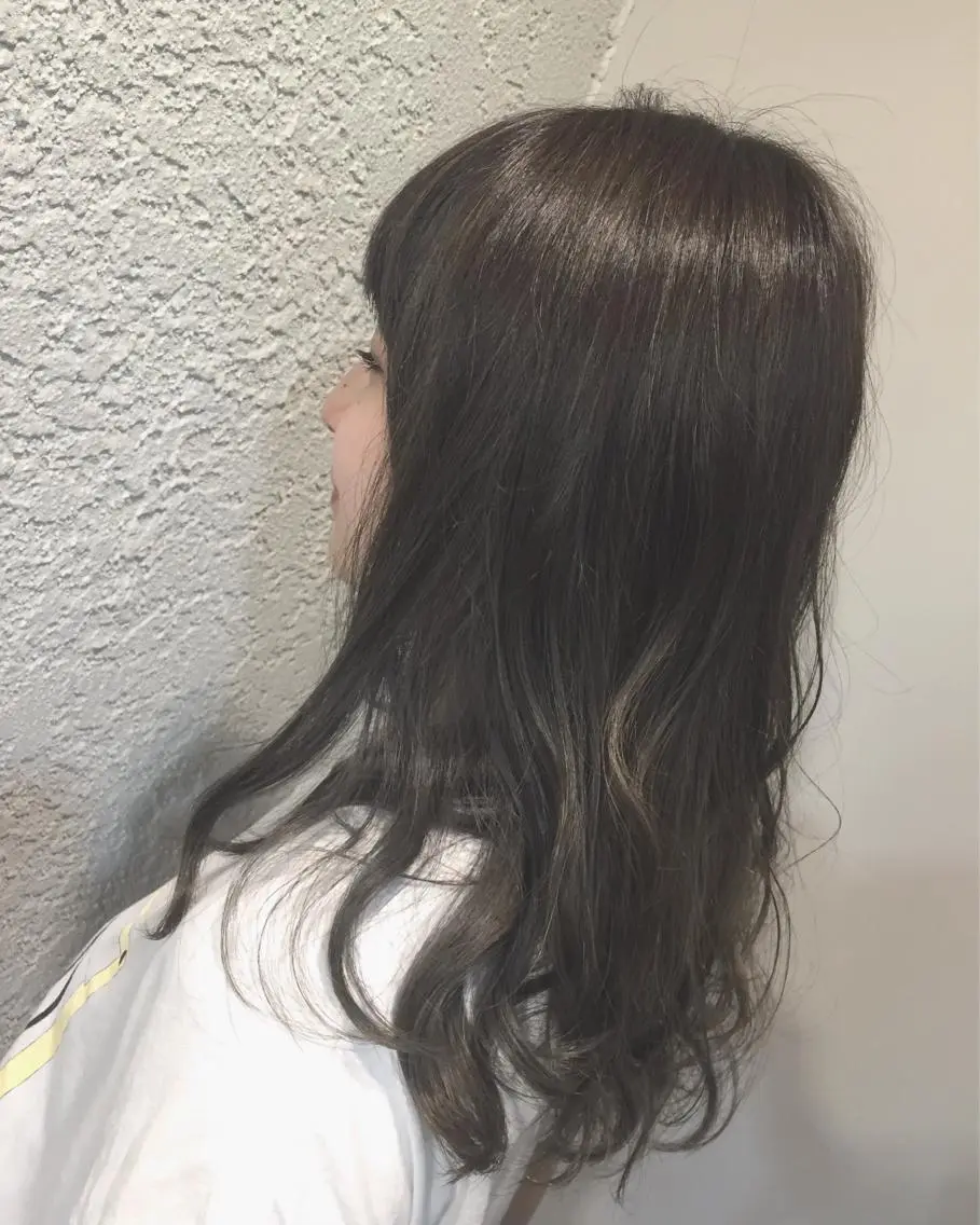 ロング カラー アッシュ 透明感カラー ハイライトカラー ミント ハイライト mayo 🐄🌈のヘアスタイル