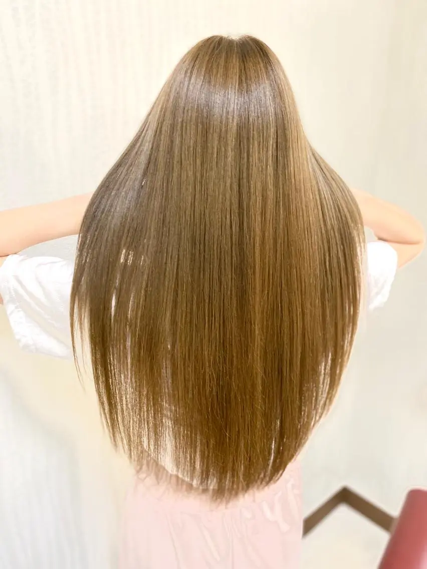 ロング カラー アクアカラー トリートメント カット ヘアカラー 縮毛矯正 トリートメント YURI ✨のヘアスタイル