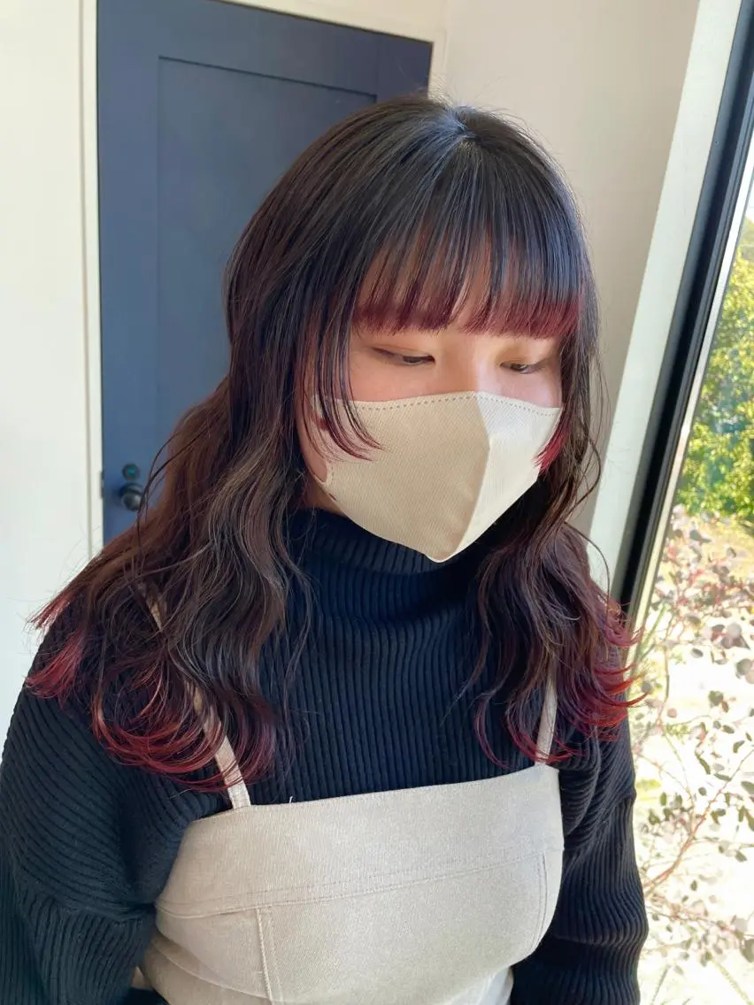 セミロング カラー 山内 利紗のヘアスタイル