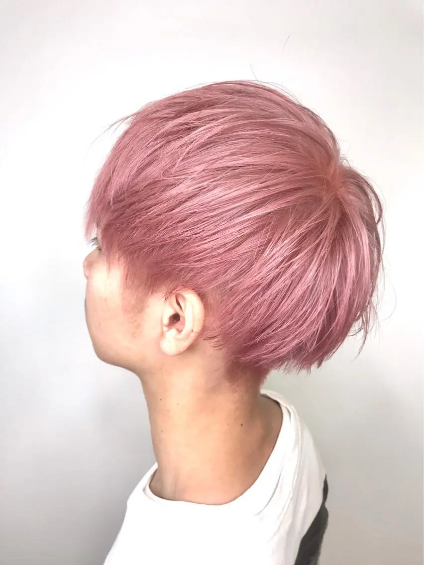 ショート 派手髪支持率No1 Eisukeのヘアスタイル