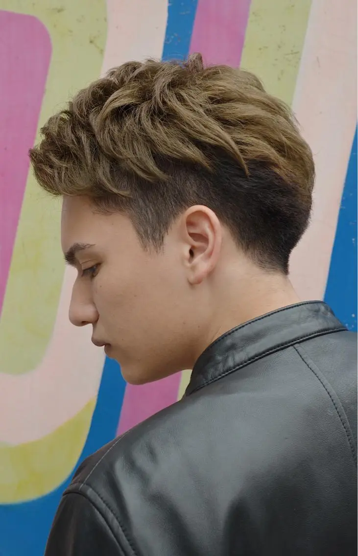 ショート カラー メンズ アップバング 刈り上げ ショートヘア カット ヘアカラー トリートメント 溝口 恭章のヘアスタイル