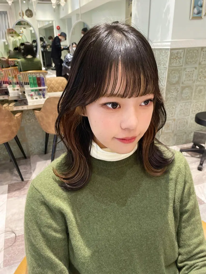 セミロング カラー ベージュカラー 黒髪 ブリーチ ブルーカラー ブルーブラック カット トリートメント 木屋元一/透明感 /前髪/レイヤーのヘアスタイル