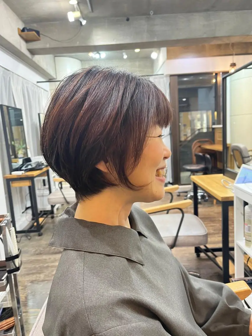 ショート カラー くせ毛 杉山 タダスケのヘアスタイル