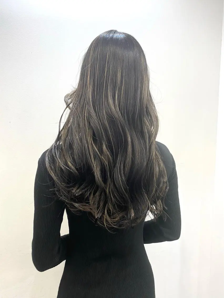ロング カラー バレイヤージュ ベージュカラー ブリーチ ケアブリーチ 透明感カラー ヘアカラー トリートメント opus 店長大和 レイヤー/赤み消しのヘアスタイル