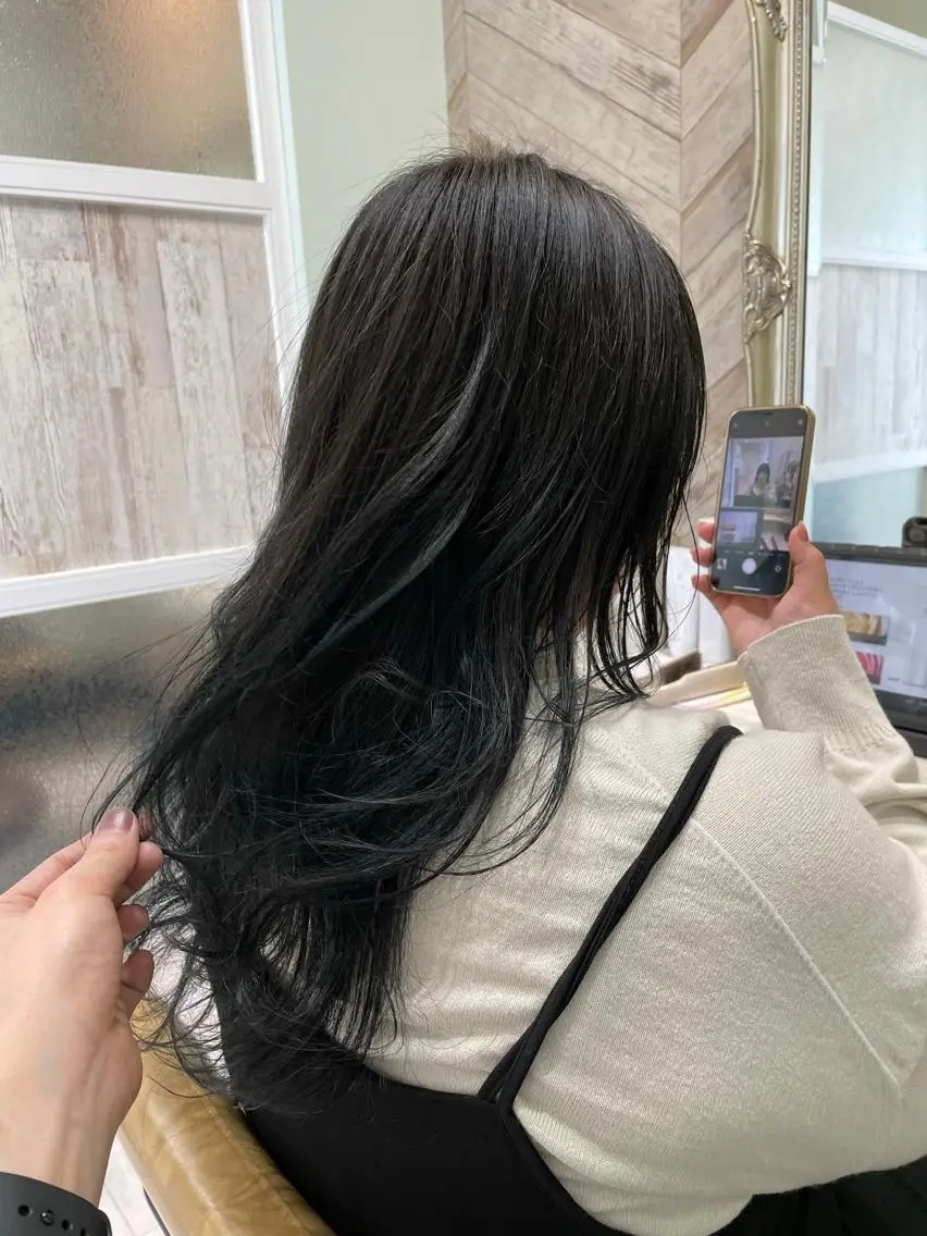 ロング カラー ブルーカラー ネイビーカラー ❄️薄 仁❄️のヘアスタイル