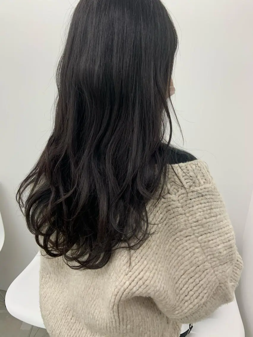 ロング e rikaのヘアスタイル