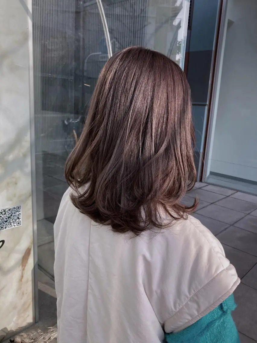 ミディアム カラー ヘアアレンジ ブリーチ グレージュ ブリーチなしカラー 🌟東銀座マンツーマ ン🌟タカナシのヘアスタイル