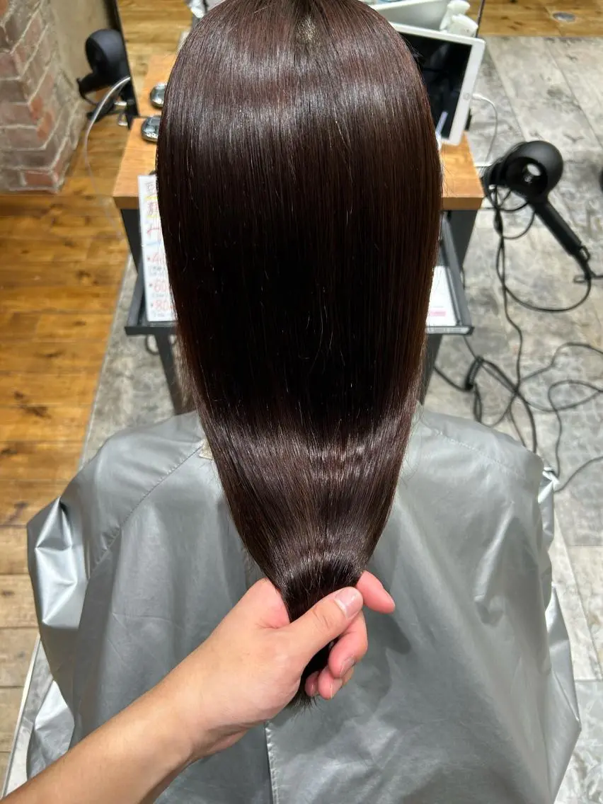 ロング カラー パーマ ブリーチ ケアブリーチ ダブルカラー イヤリングカラー ハイライトカラー カット ヘアカラー 縮毛矯正 トリートメント 銀座✨レイヤーカット 顔まわり/坂本亜裟海のヘアスタイル