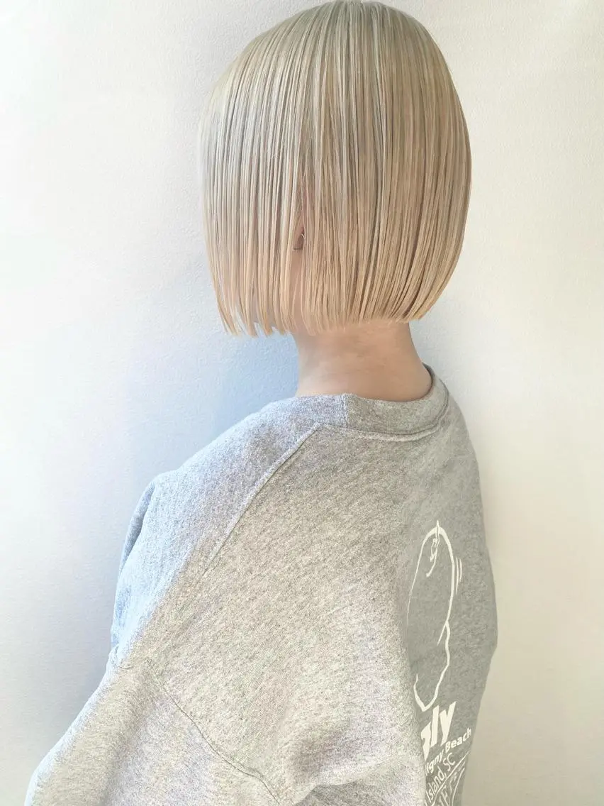 ショート カット ヘアカラー トリートメント MYRTLE TSUNODAのヘアスタイル