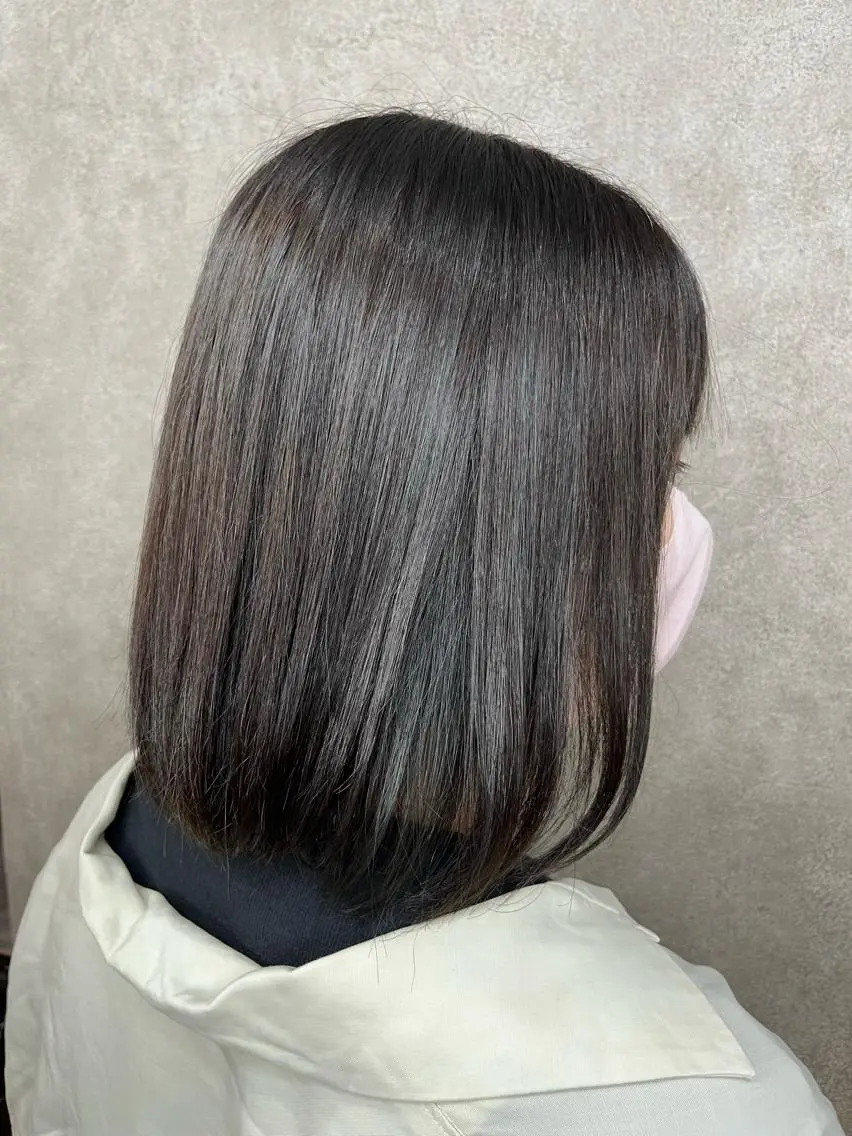 ショート カラー 透明感カラー 山口 詩織のヘアスタイル