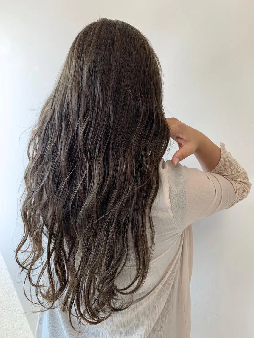 ロング カラー ブルーカラー 透明感カラー 髪質改善特化 サロン✨代表HIROのヘアスタイル