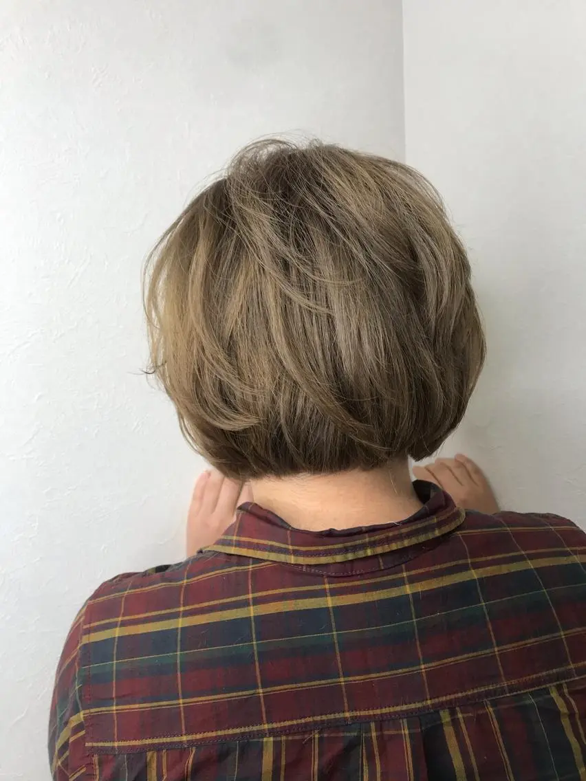 ショート カラー ボブレイヤー ボブ レイヤーカット ヘアカラー 柴田 祐輔のヘアスタイル