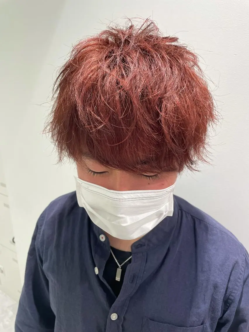 ショート カラー パーマ ヘアアレンジ メンズ キッズ ネイル マツエク・マツパ レッドカラー 赤色 スパイキー/フェザー /波巻き/かいとのヘアスタイル