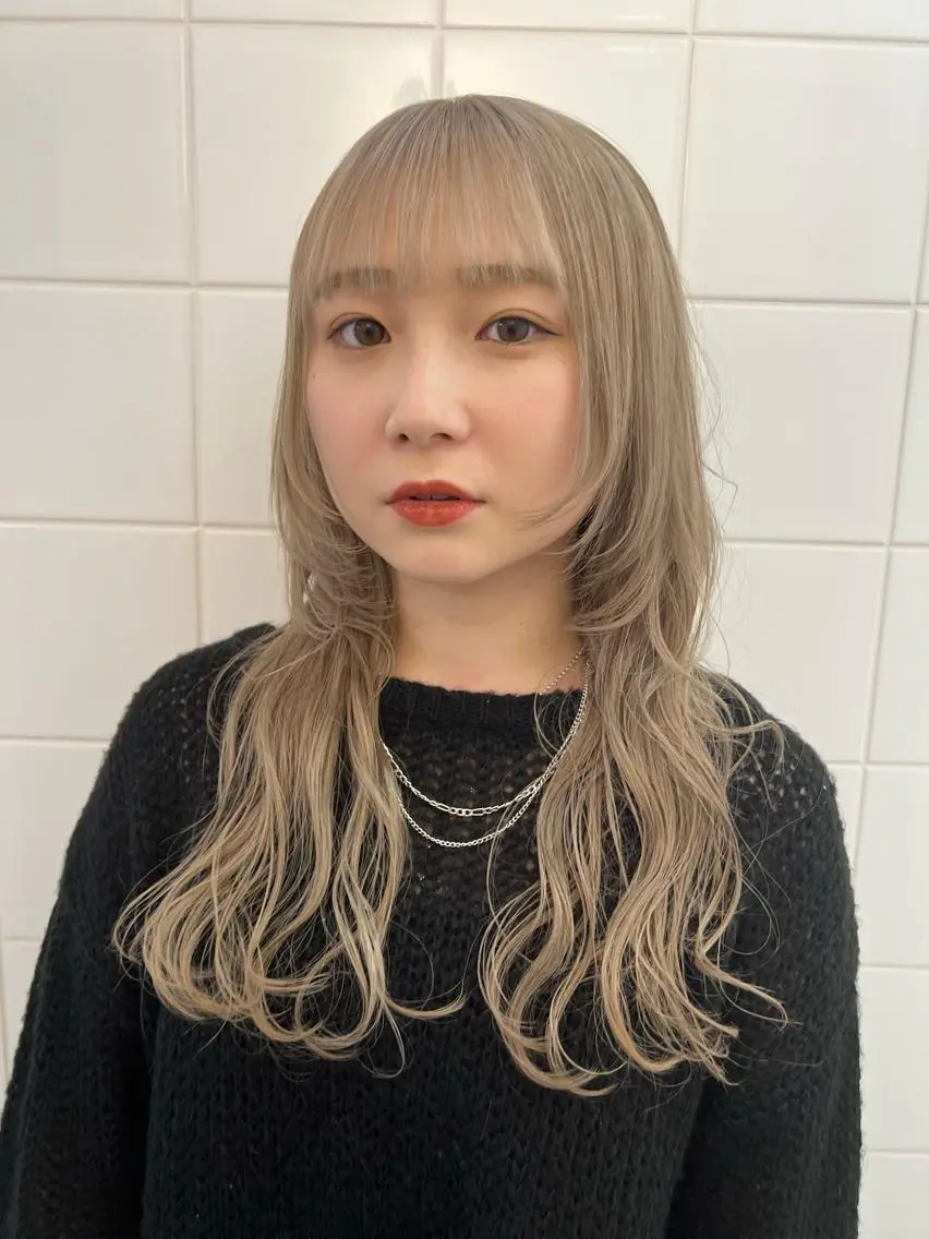 ロング カラー ヘアアレンジ 🧨ブリーチー×ボブ レイヤー💎じゅえるのヘアスタイル