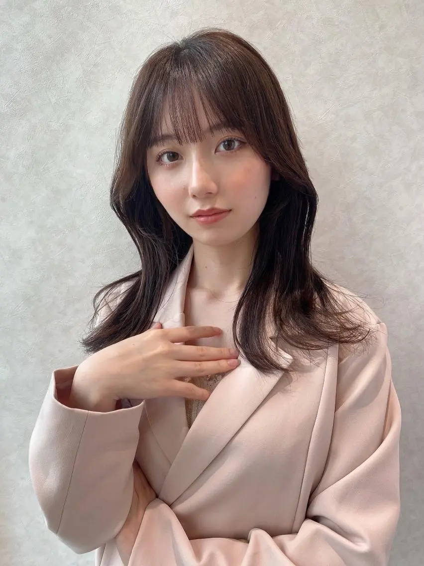 ミディアム カラー ベージュカラー ブラウンカラー ブラウンベージュ くびれヘア 顔周り/くびれヘア 韓国ヘア💕風間るなのヘアスタイル
