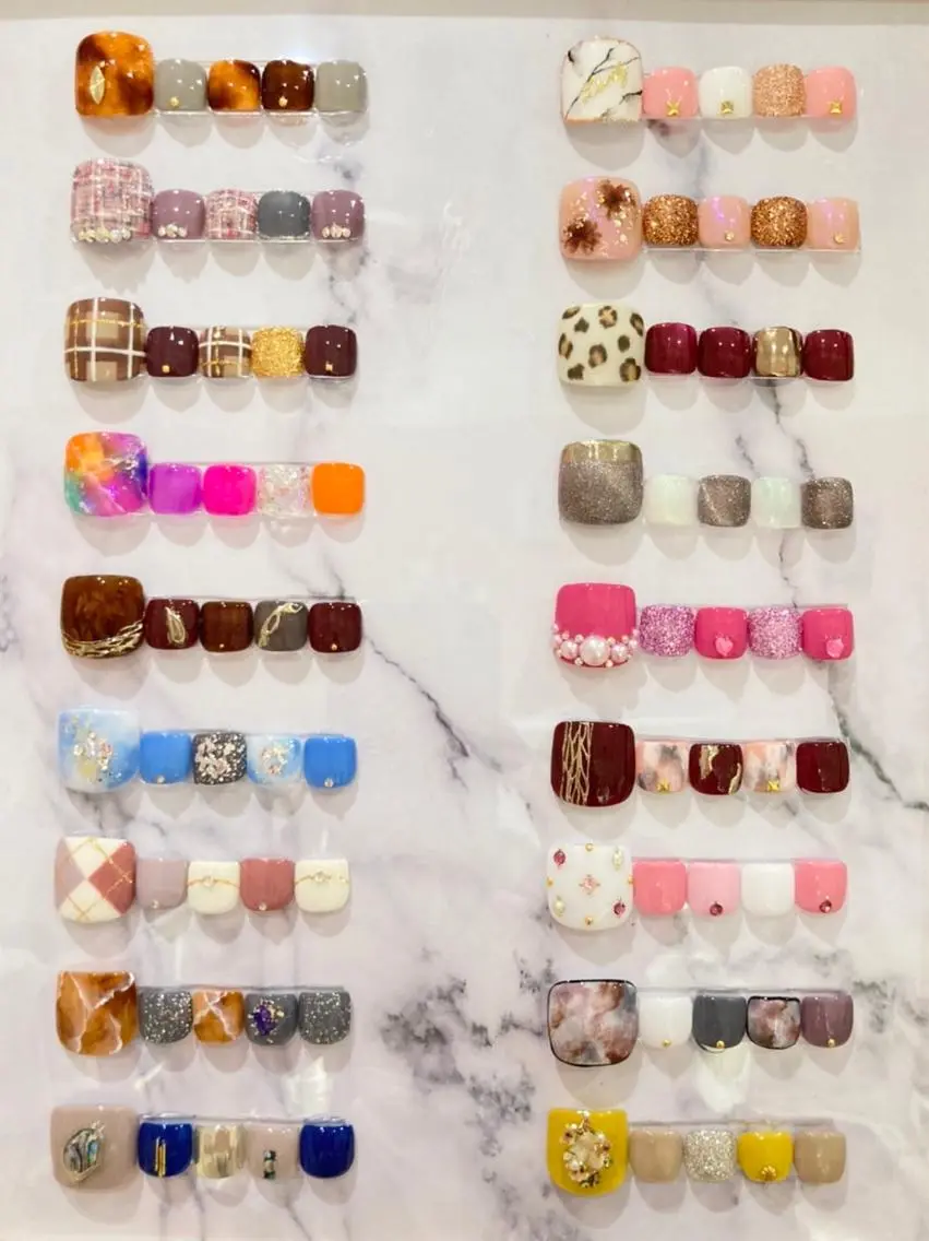 ネイル フットネイル ジェルネイル ニュアンスネイル パラジェル 冬ネイル Nail&eye Belire 新宿のネイルデザイン