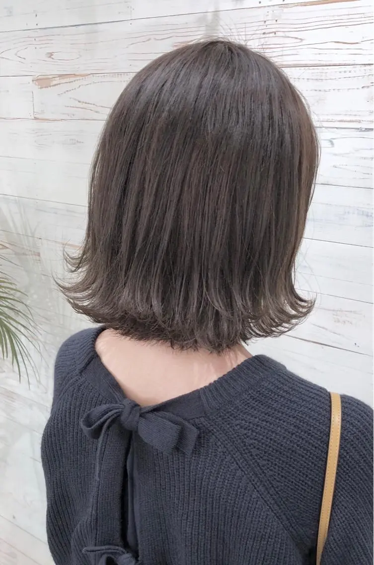 ミディアム カラー 外ハネヘア カット トリートメント Lee (李 勇喜)のヘアスタイル