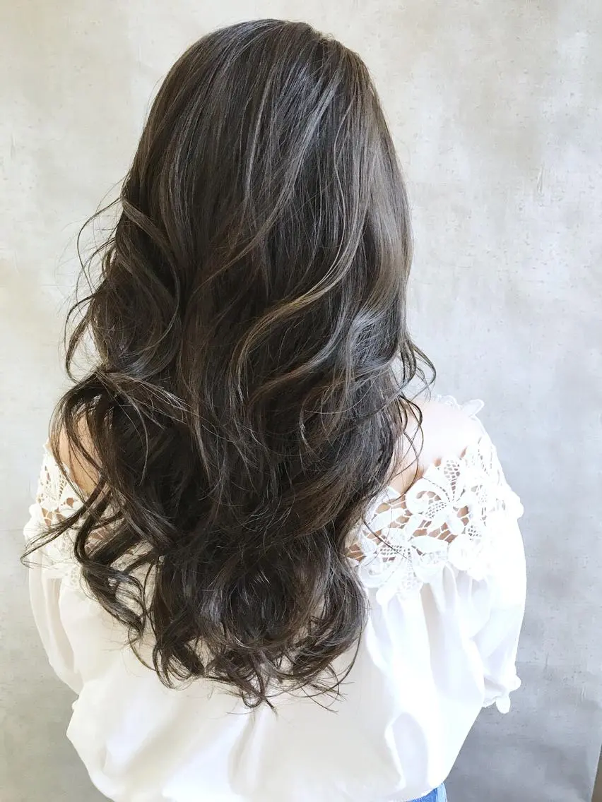 セミロング カラー アディクシーカラー ブリーチ ケアブリーチ ダブルカラー ハイライトカラー MOU namba ムウナンバのヘアスタイル