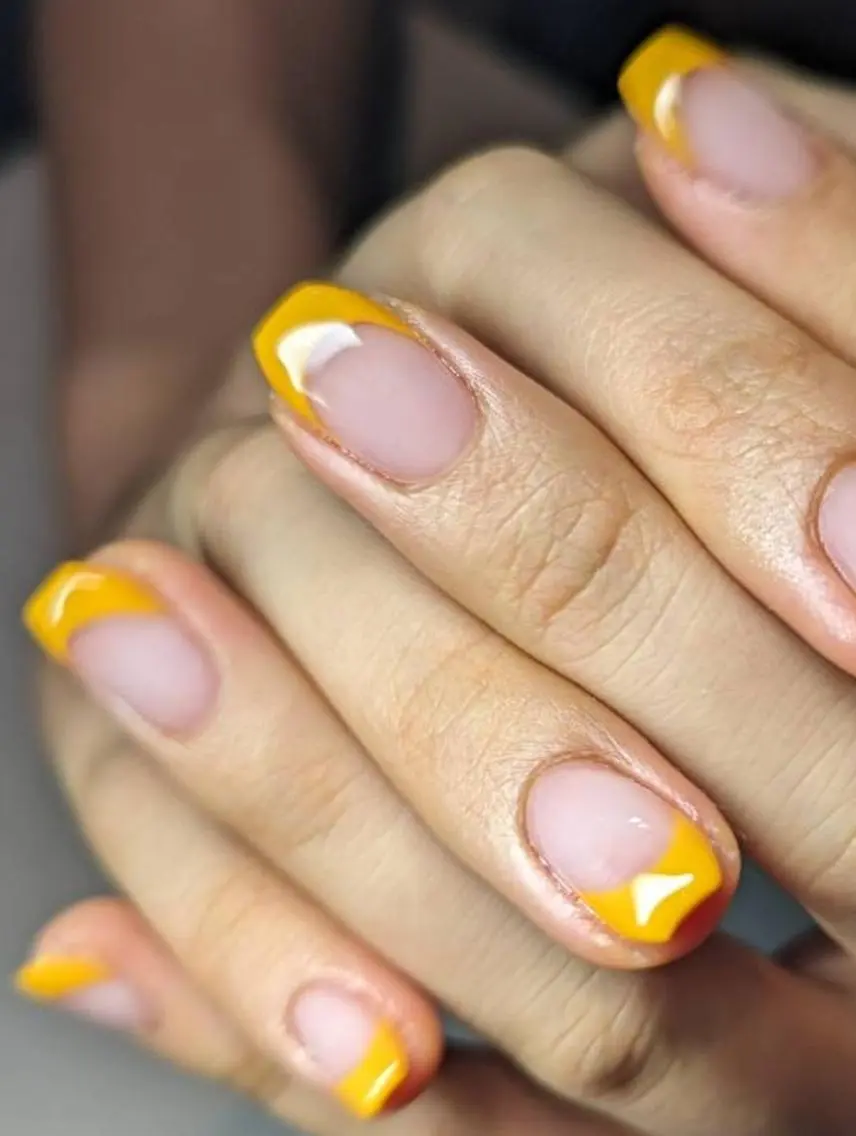 ネイル フレンチネイル ハンドネイル Nailsalon BEeR。のネイルデザイン
